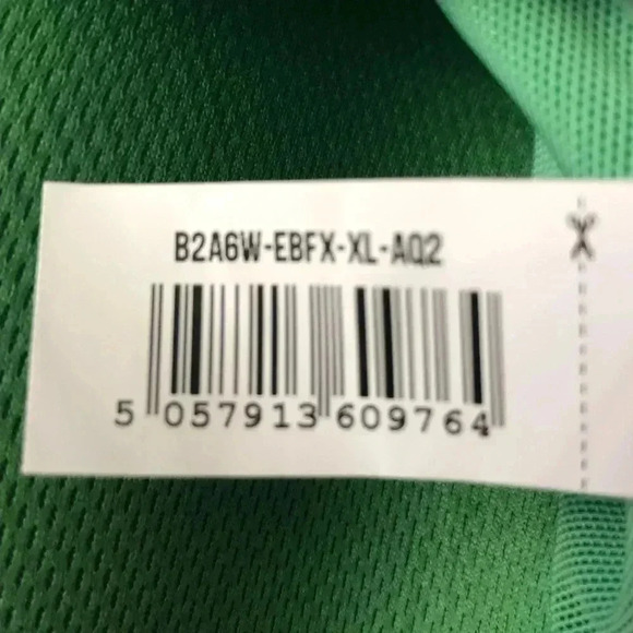 GYMSHARK- Women’s Lightweight High Support Sports Bra - Picture 9 of 11